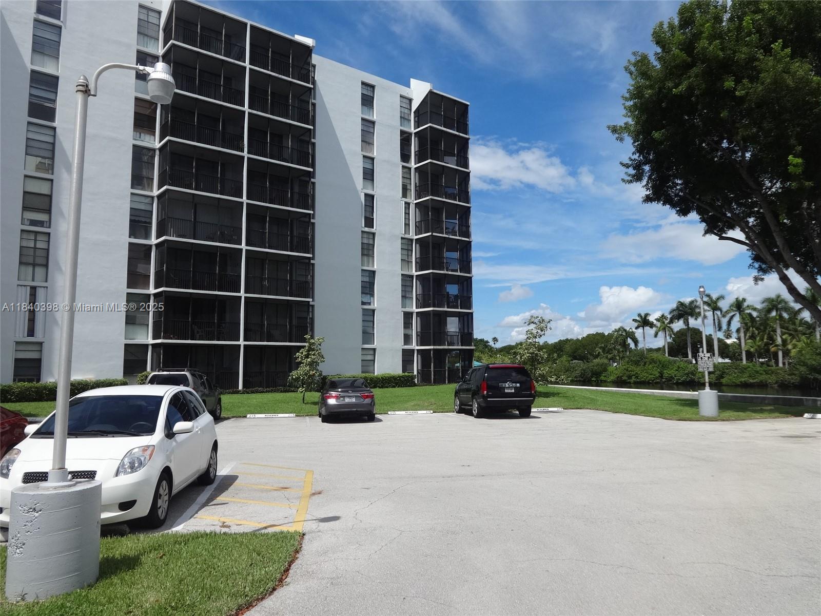 Photo of 3475 Country Club Dr #814, Aventura, Florida, 33180 -