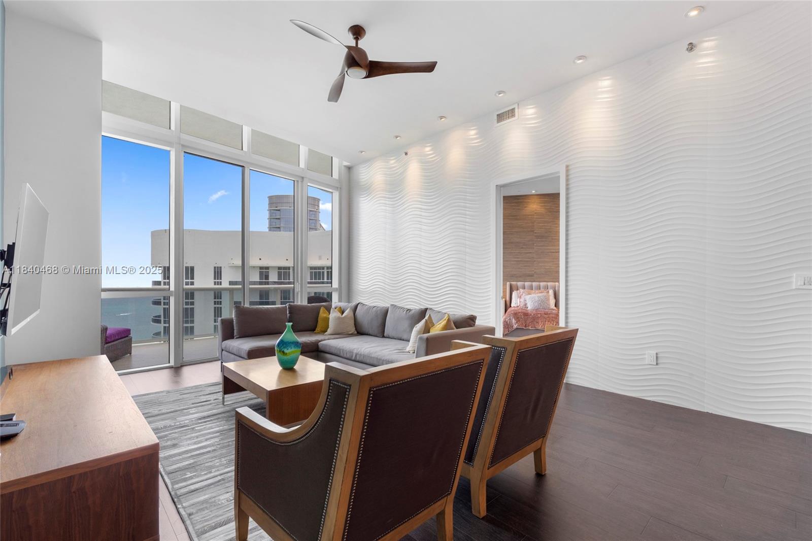 4307 3 / 3 2106 sq. ft. $ 2025-07-15 0 Photo
