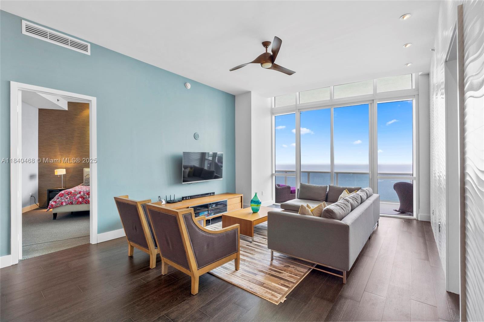 4307 3 / 3 2106 sq. ft. $ 2025-07-15 0 Photo