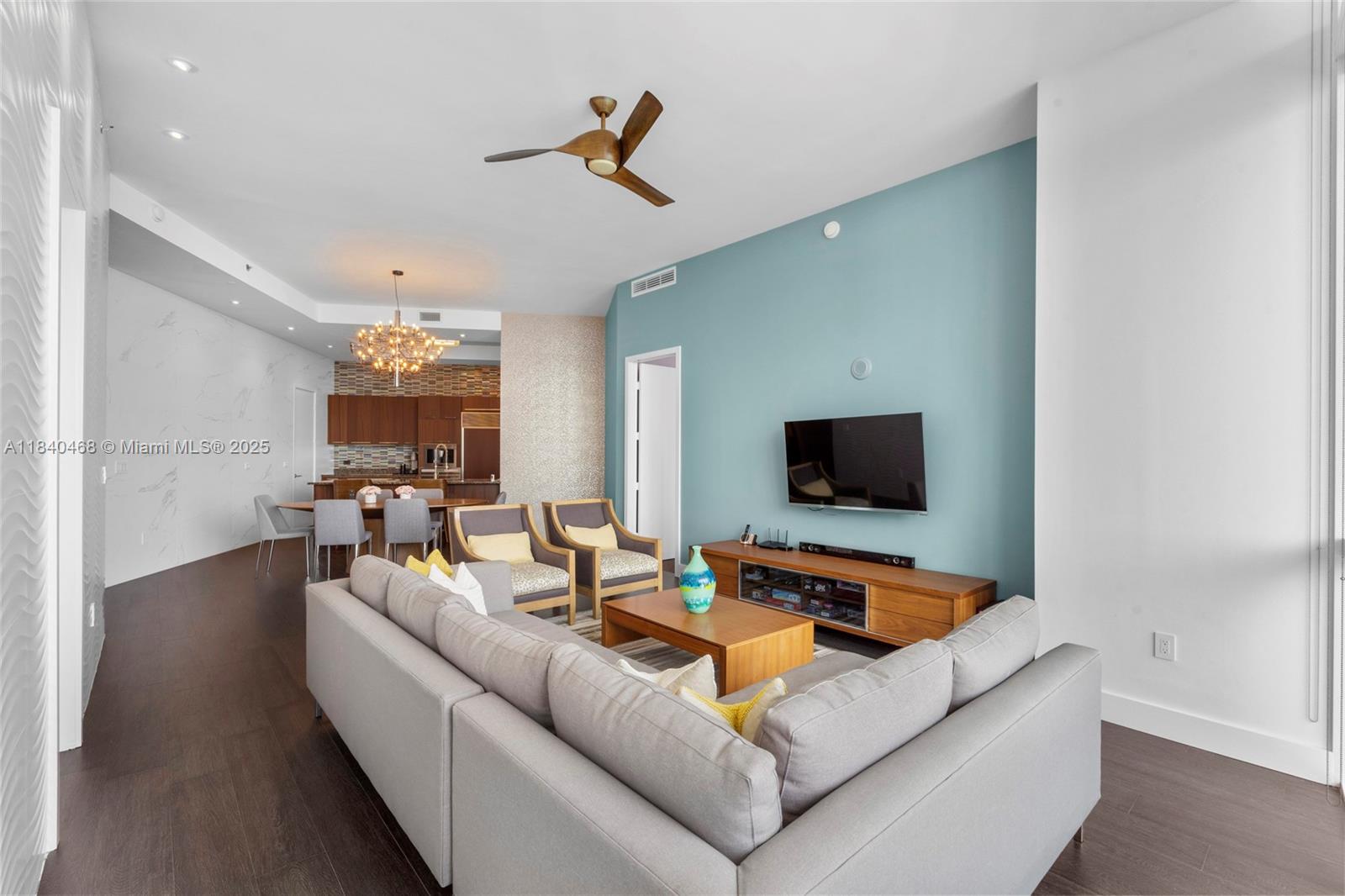 4307 3 / 3 2106 sq. ft. $ 2025-07-15 0 Photo