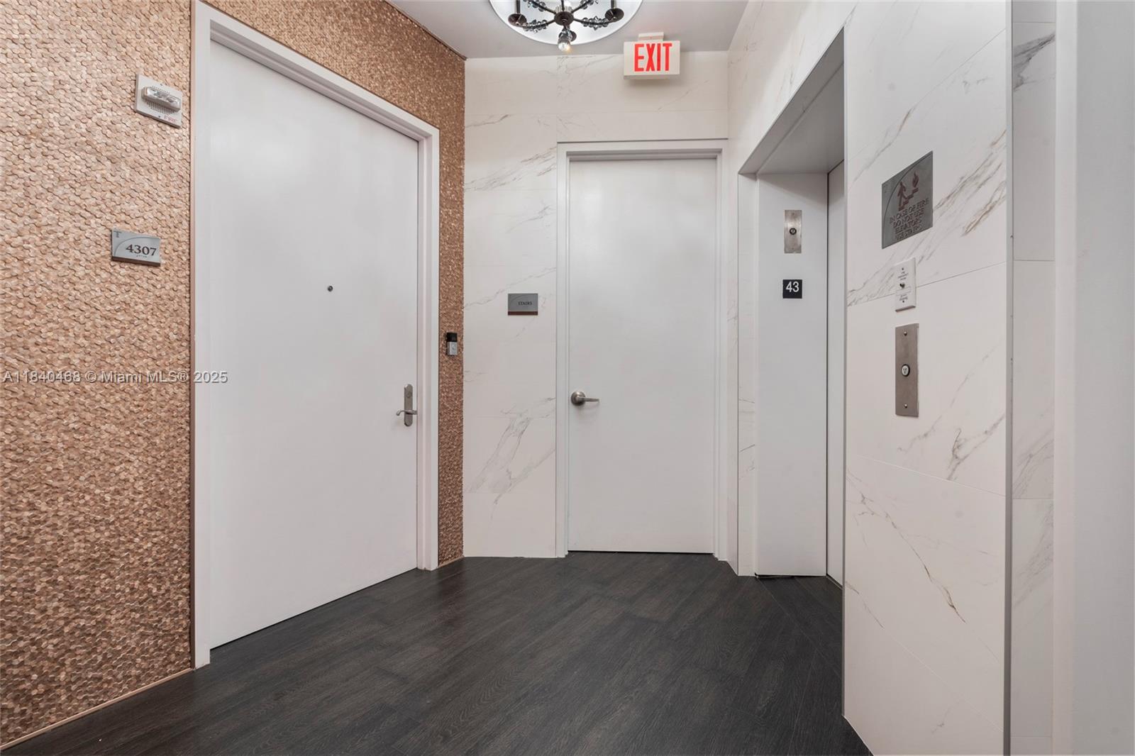 4307 3 / 3 2106 sq. ft. $ 2025-07-15 0 Photo