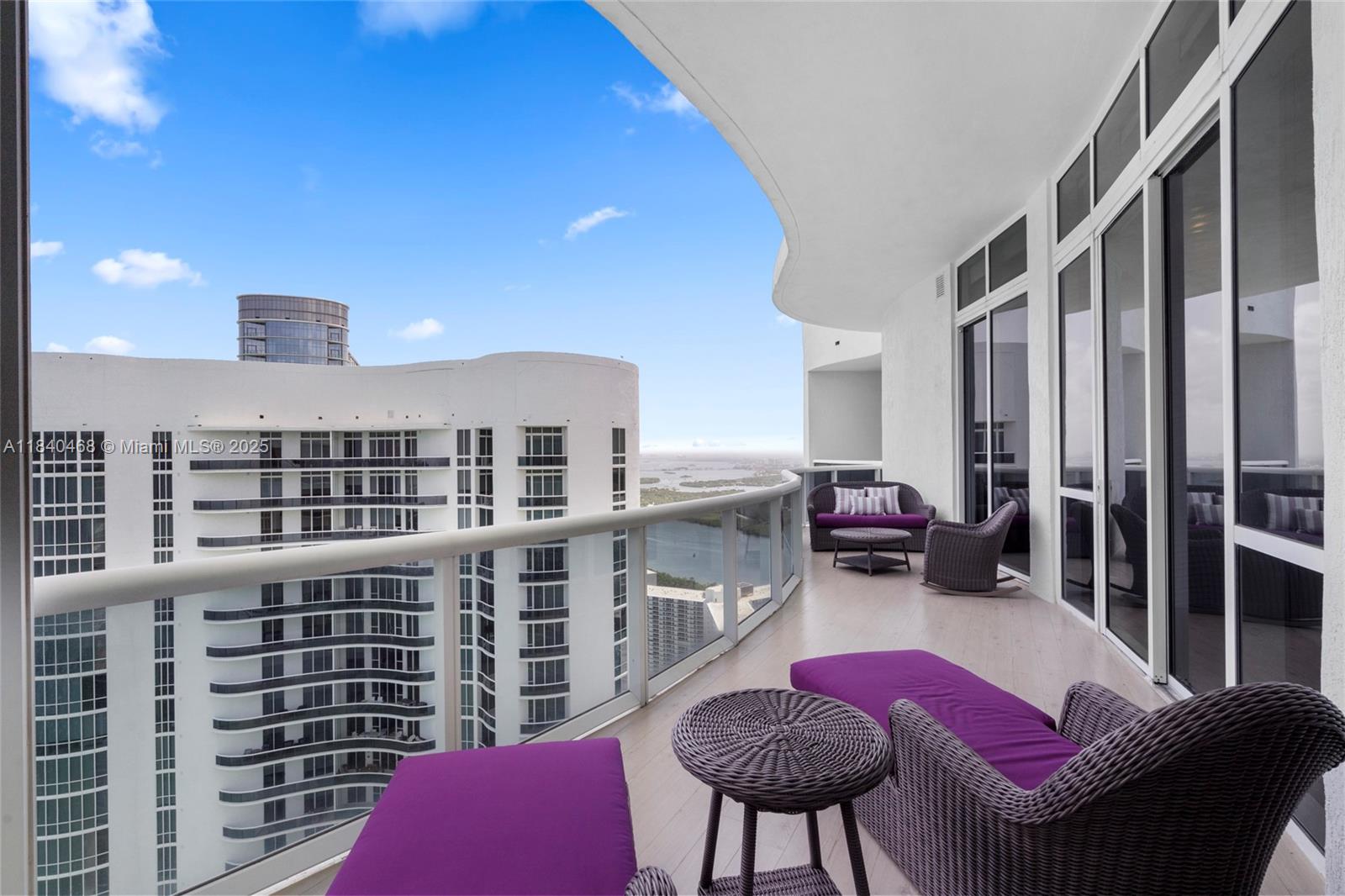 4307 3 / 3 2106 sq. ft. $ 2025-07-15 0 Photo