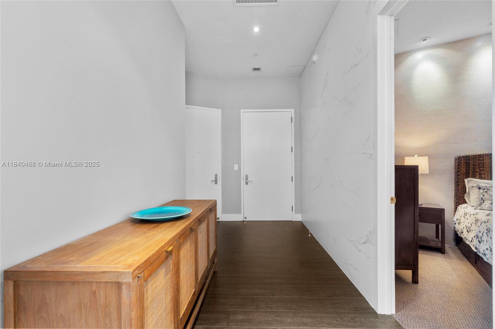 4307 3 / 3 2106 sq. ft. $ 2025-07-15 0 Photo