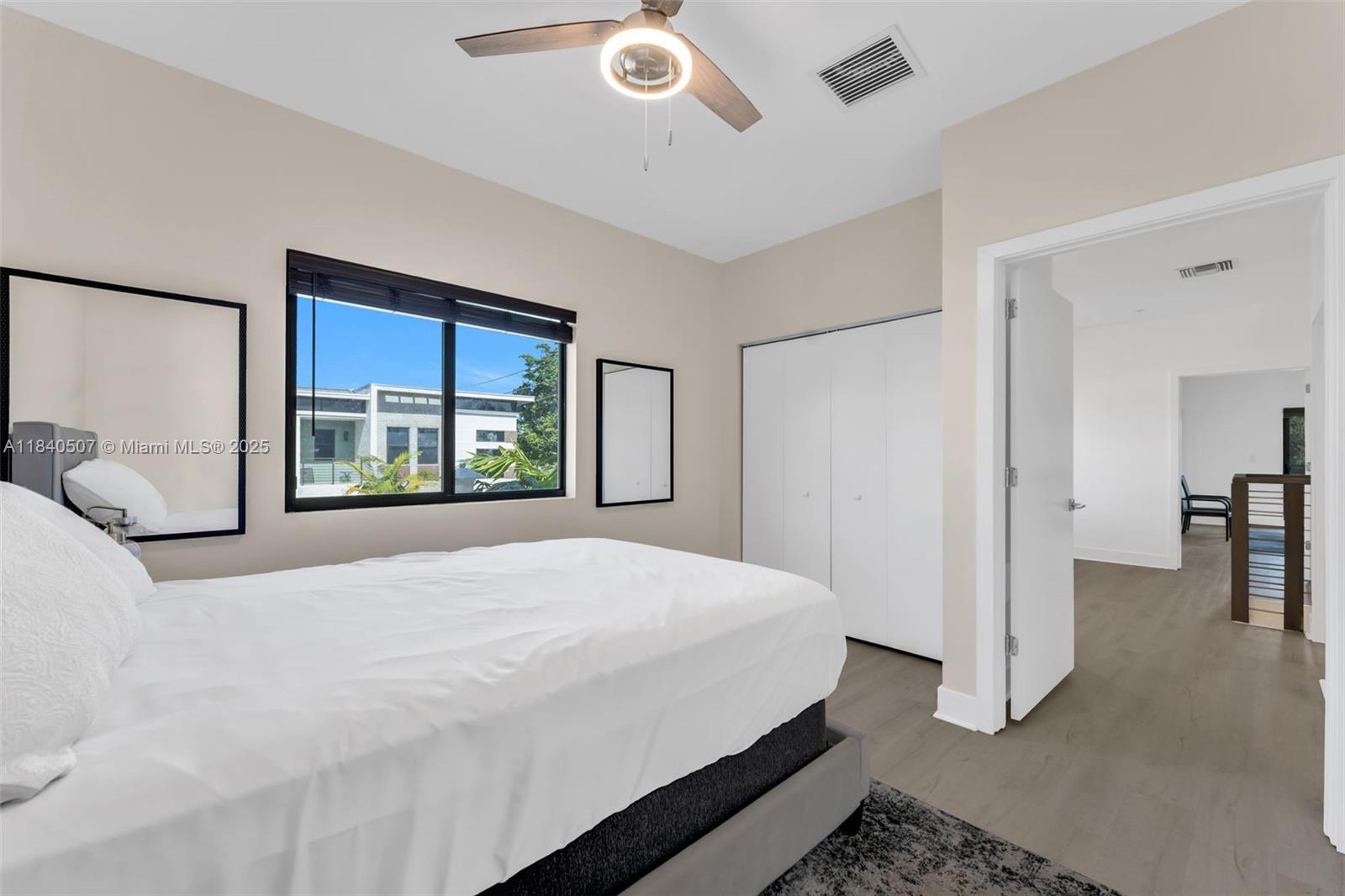 4460 3 / 3 1672 sq. ft. $ 2025-09-09 0 foto