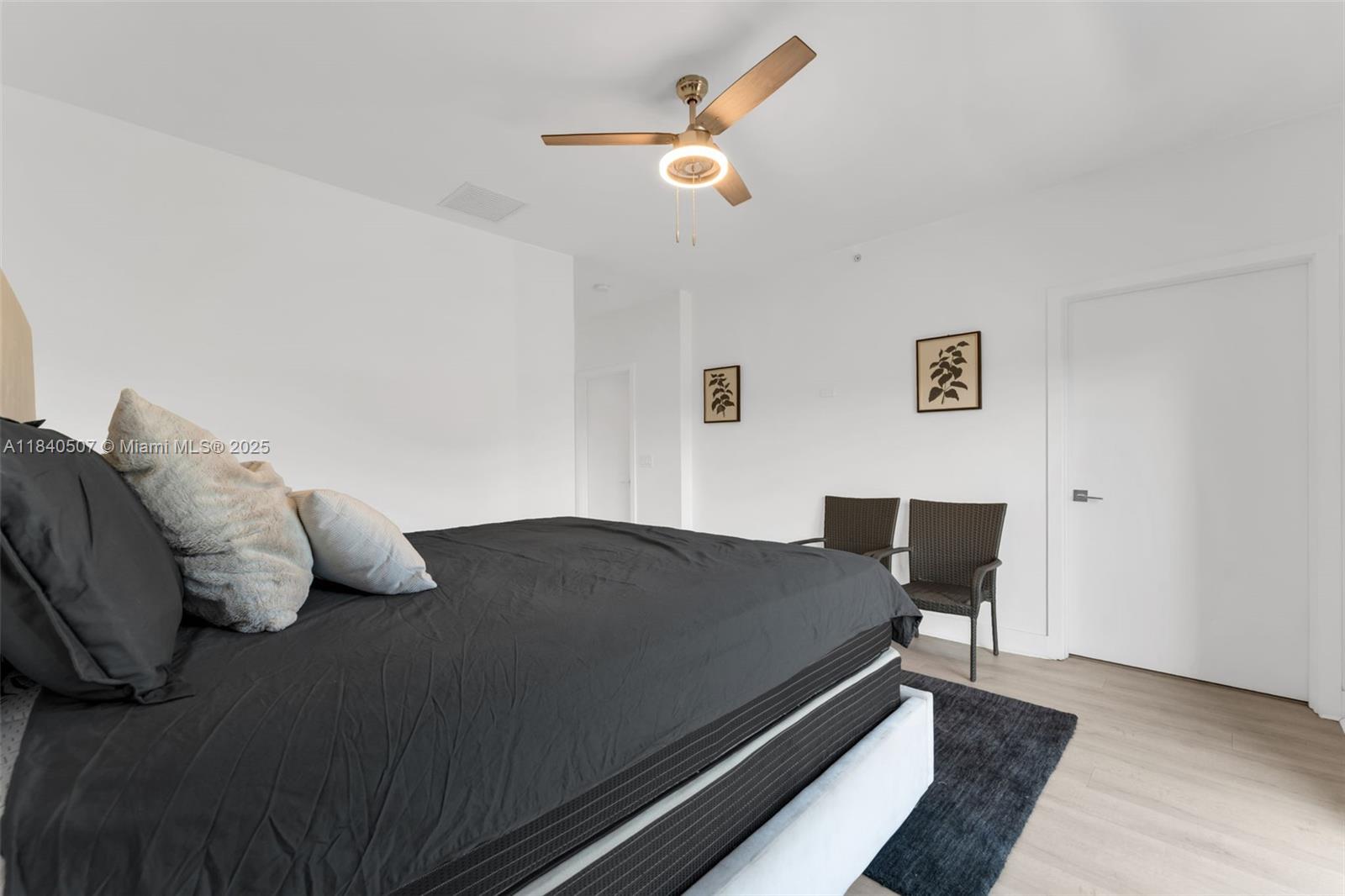 4460 3 / 3 1672 sq. ft. $ 2025-09-09 0 foto