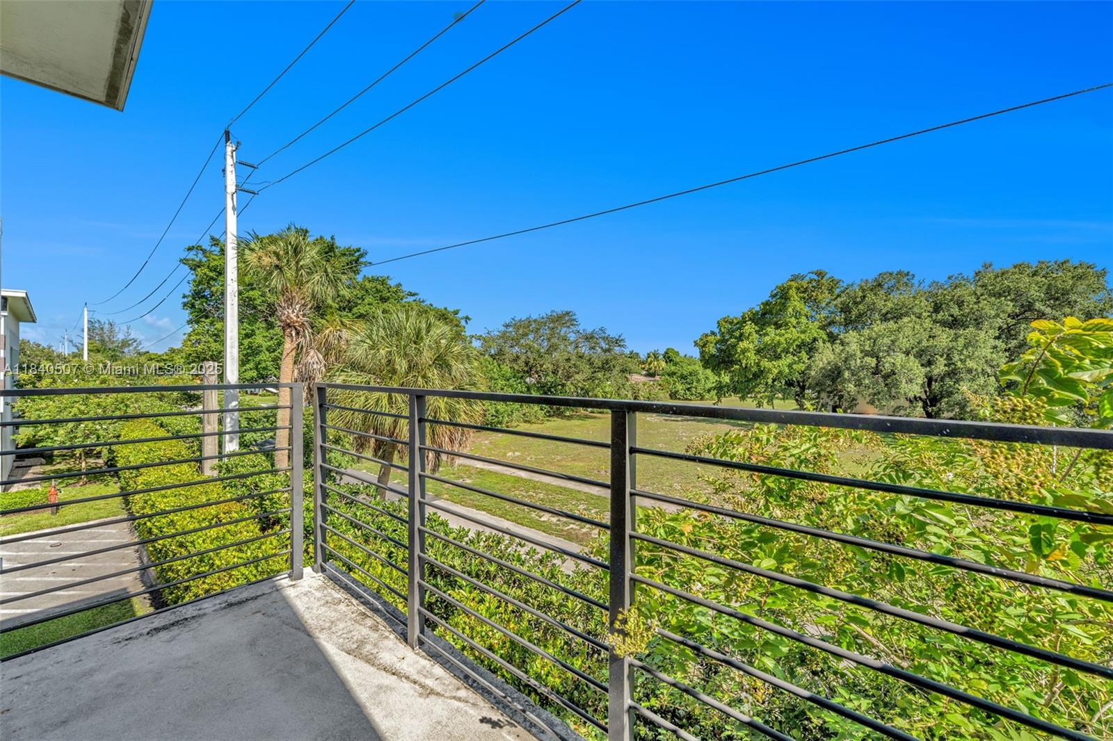 4460 3 / 3 1672 sq. ft. $ 2025-09-09 0 foto