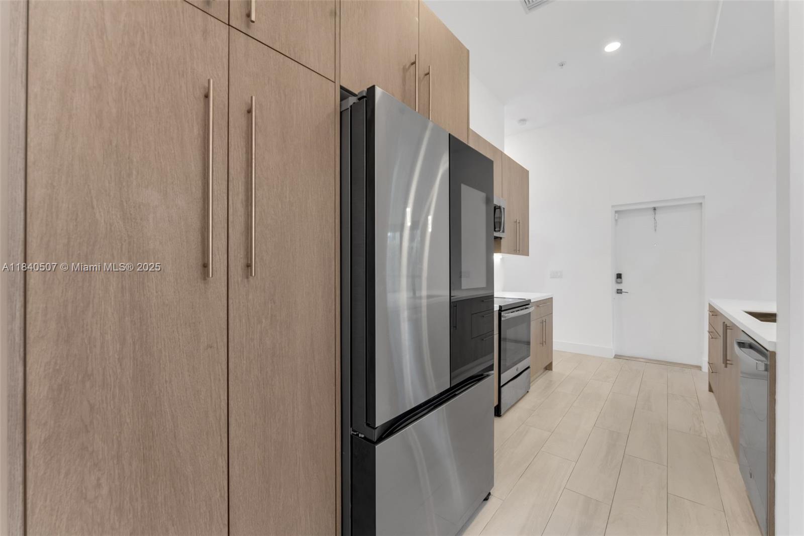 4460 3 / 3 1672 sq. ft. $ 2025-09-09 0 foto