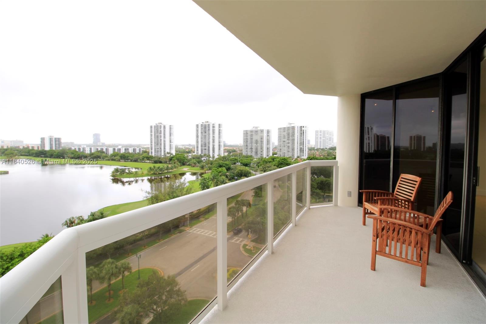Photo of 20185 Country Club Dr  #1105, Aventura, Florida, 33180 - 