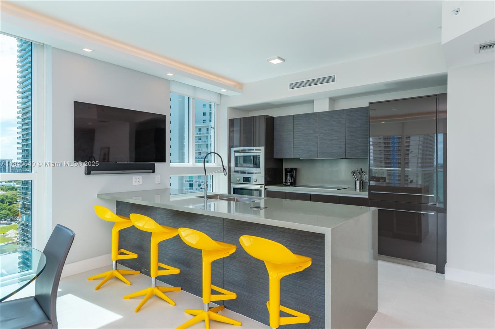 Photo of 1080 Brickell Ave  #2000, Miami, Florida, 33131 - 