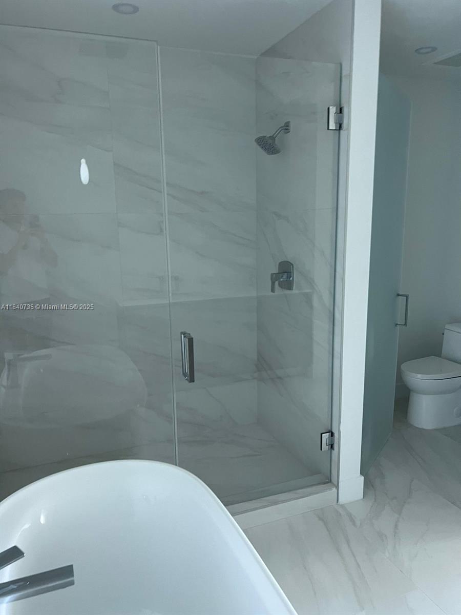 Ver detalles 1004 2 / 3 1382 sq. ft. $ 2025-07-15 0 foto
