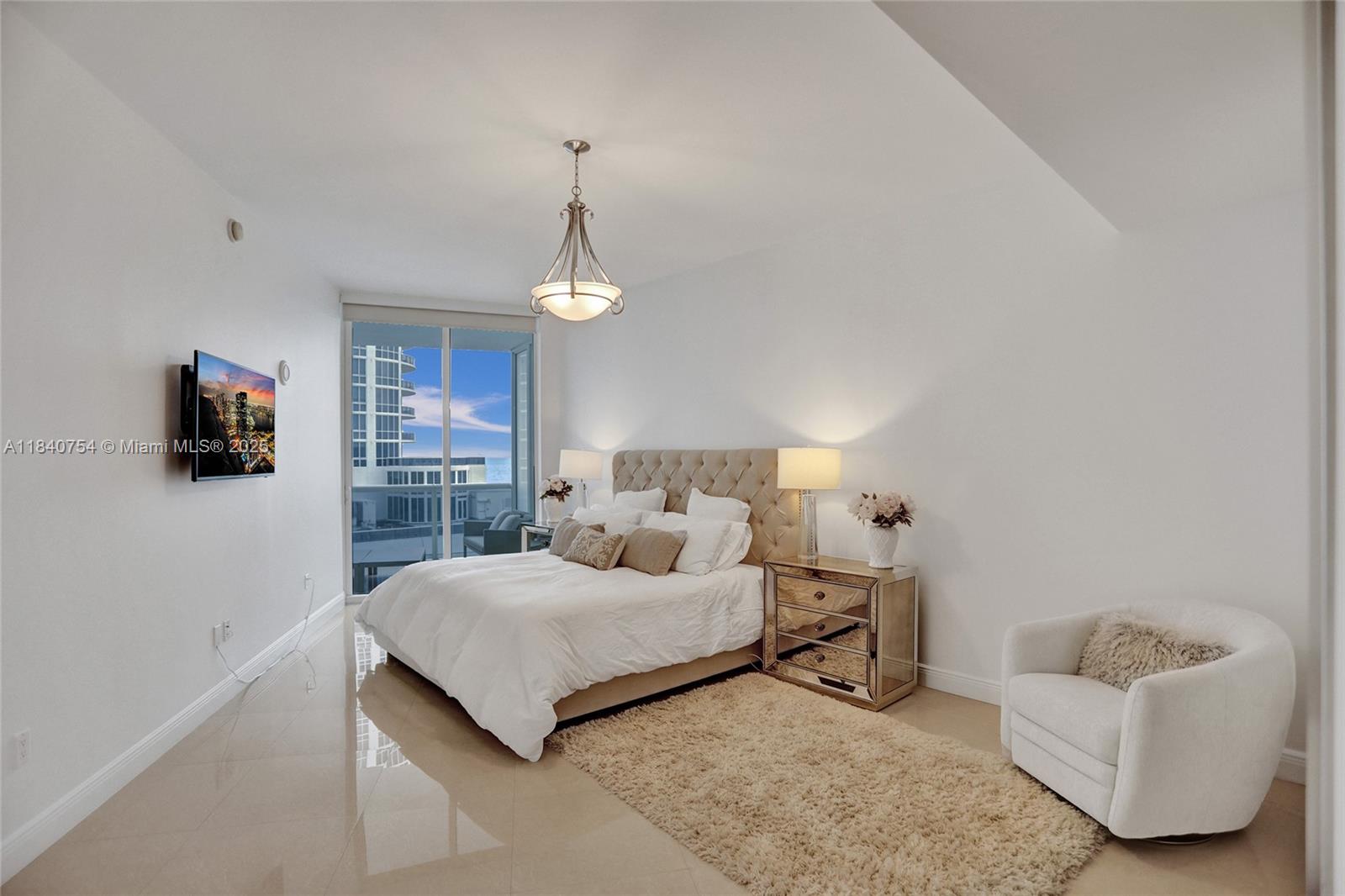 See details 603 2 / 3 1962 sq. ft. $ 2025-07-15 0 Photo