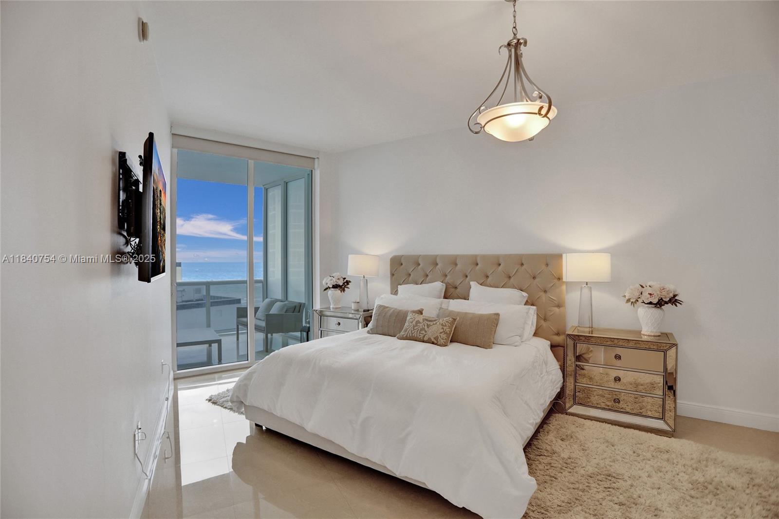 See details 603 2 / 3 1962 sq. ft. $ 2025-07-15 0 Photo