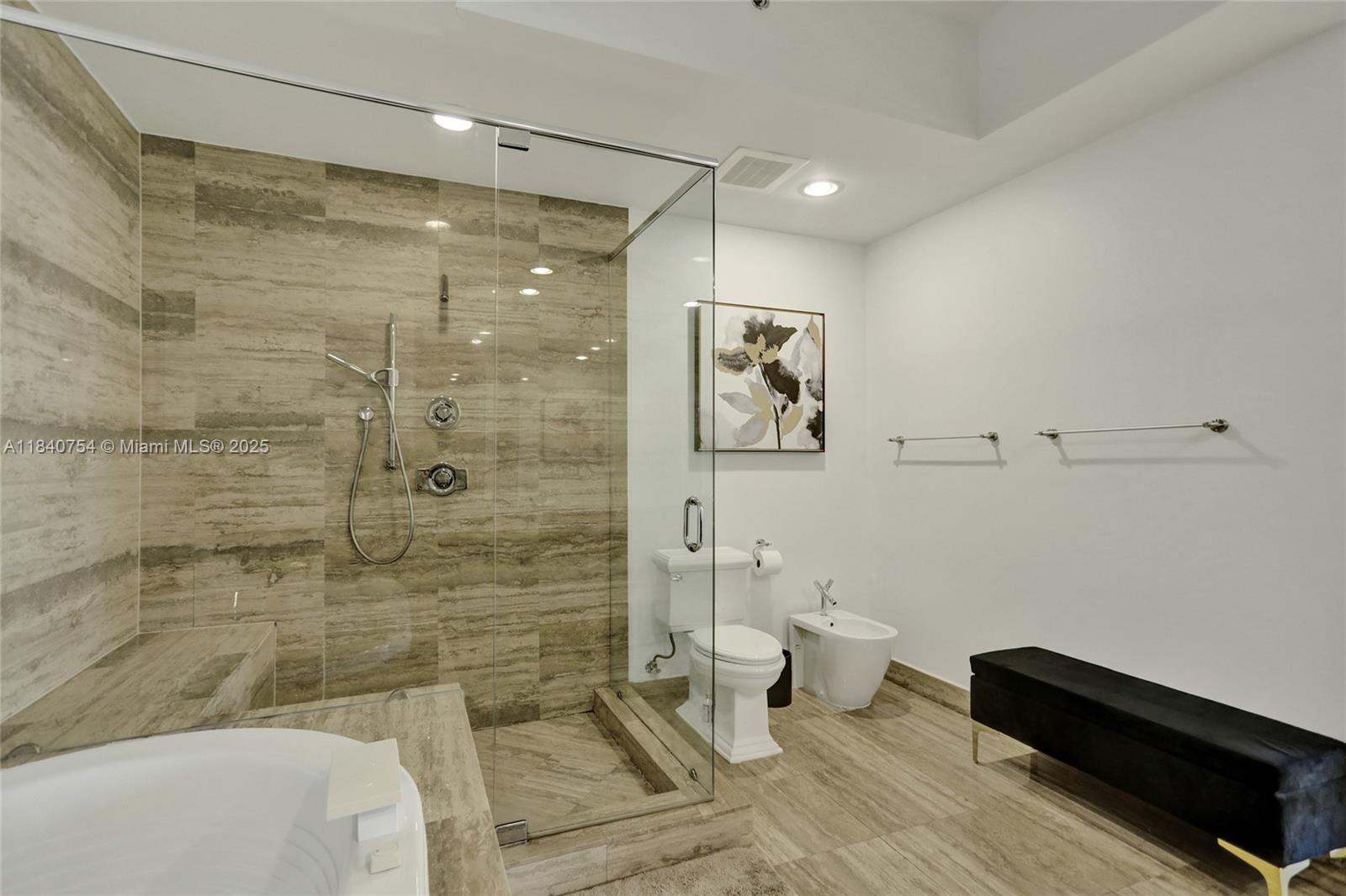 See details 603 2 / 3 1962 sq. ft. $ 2025-07-15 0 Photo