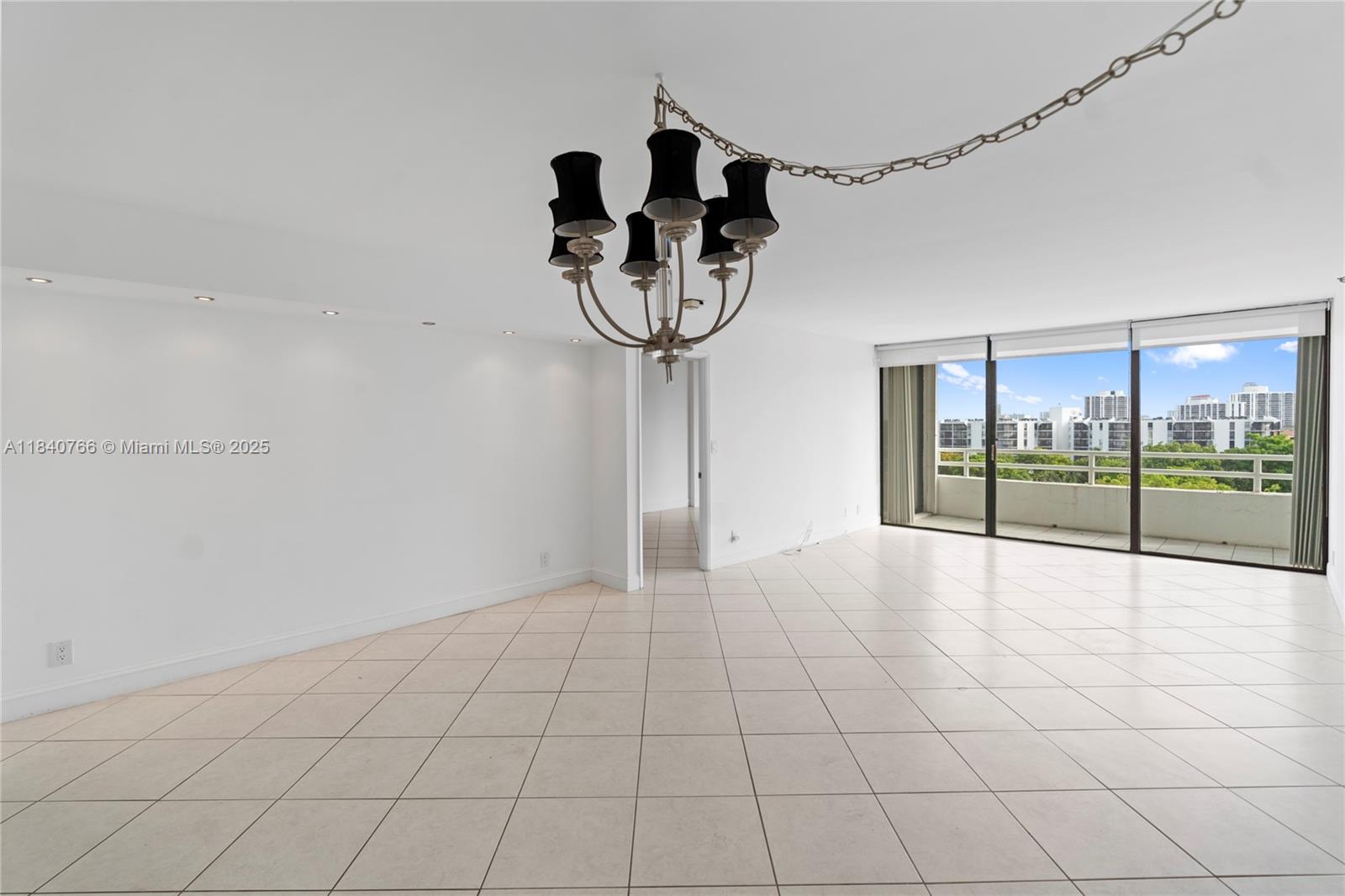 Photo of 20225 34th Ct  #819, Aventura, Florida, 33180 - 
