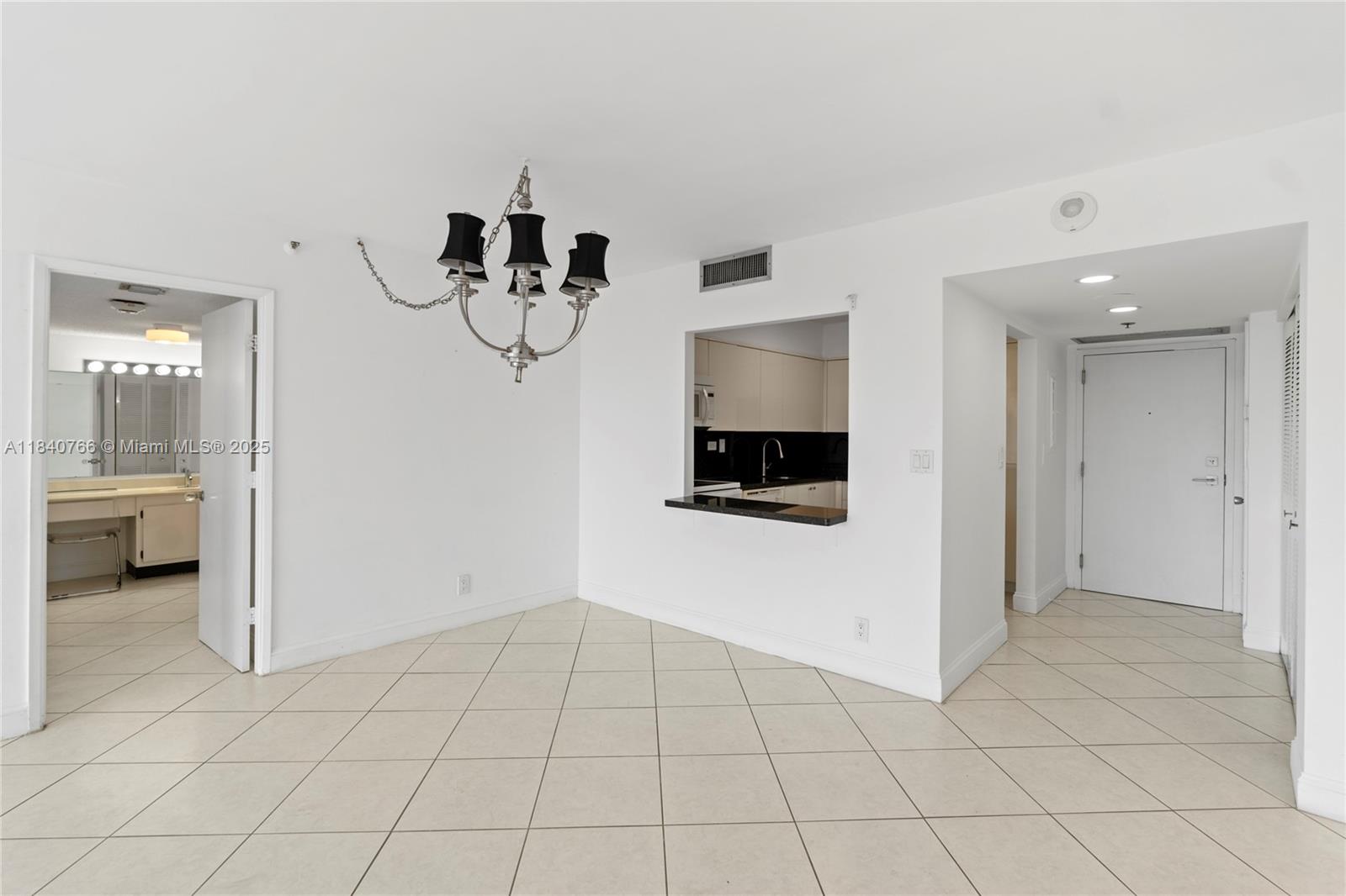Photo of 20225 34th Ct  #819, Aventura, Florida, 33180 - 