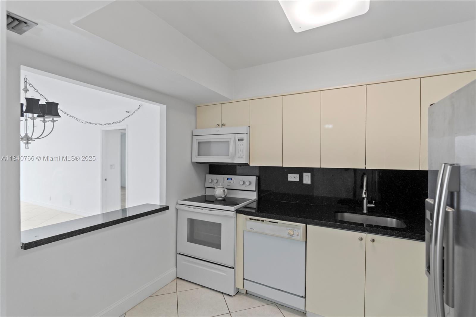 Photo of 20225 34th Ct  #819, Aventura, Florida, 33180 - 