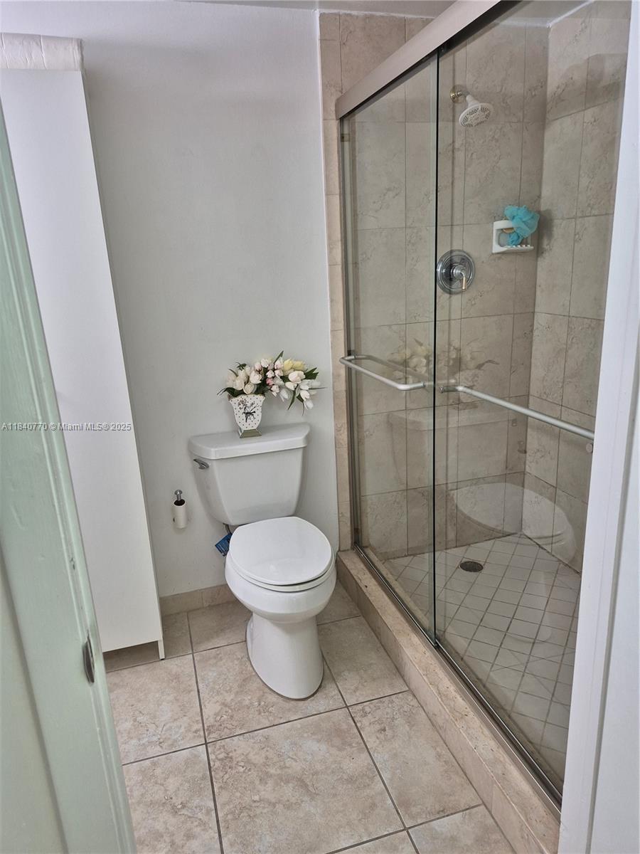 See details 705 2 / 2 1132 sq. ft. $ 2025-07-15 0 Photo