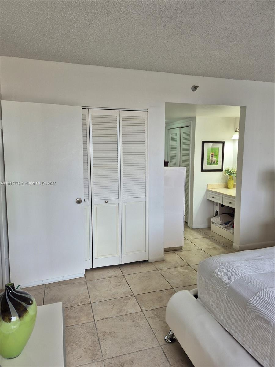 See details 705 2 / 2 1132 sq. ft. $ 2025-07-15 0 Photo