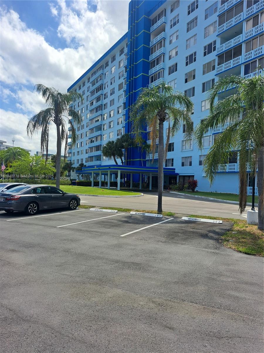 See details 705 2 / 2 1132 sq. ft. $ 2025-07-15 0 Photo