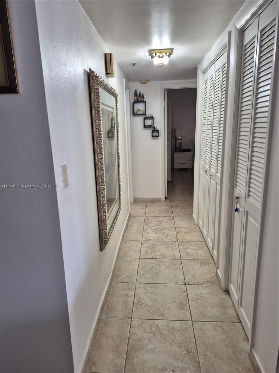 See details 705 2 / 2 1132 sq. ft. $ 2025-07-15 0 Photo
