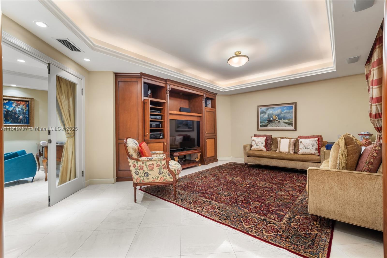 See details 2902 5 / 7 4281 sq. ft. $ 2025-07-15 0 Photo