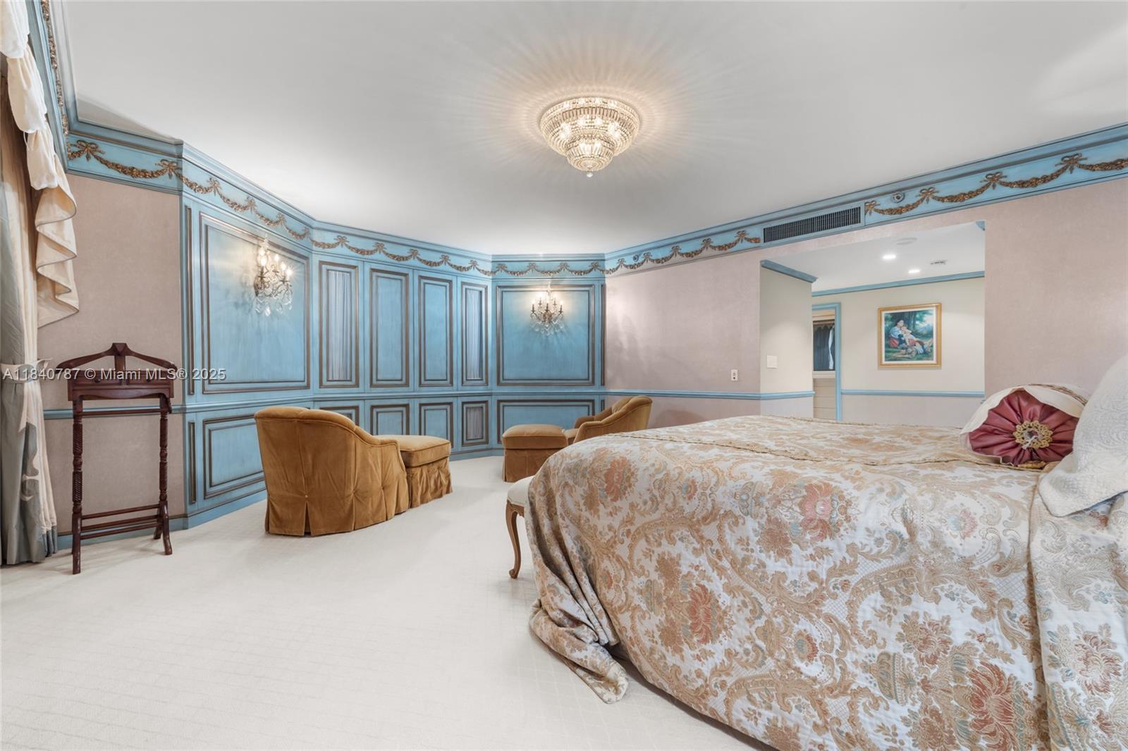 See details 2902 5 / 7 4281 sq. ft. $ 2025-07-15 0 Photo