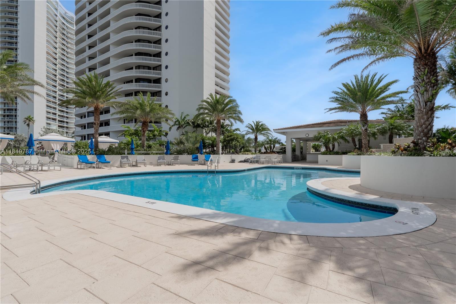 See details 2902 5 / 7 4281 sq. ft. $ 2025-07-15 0 Photo