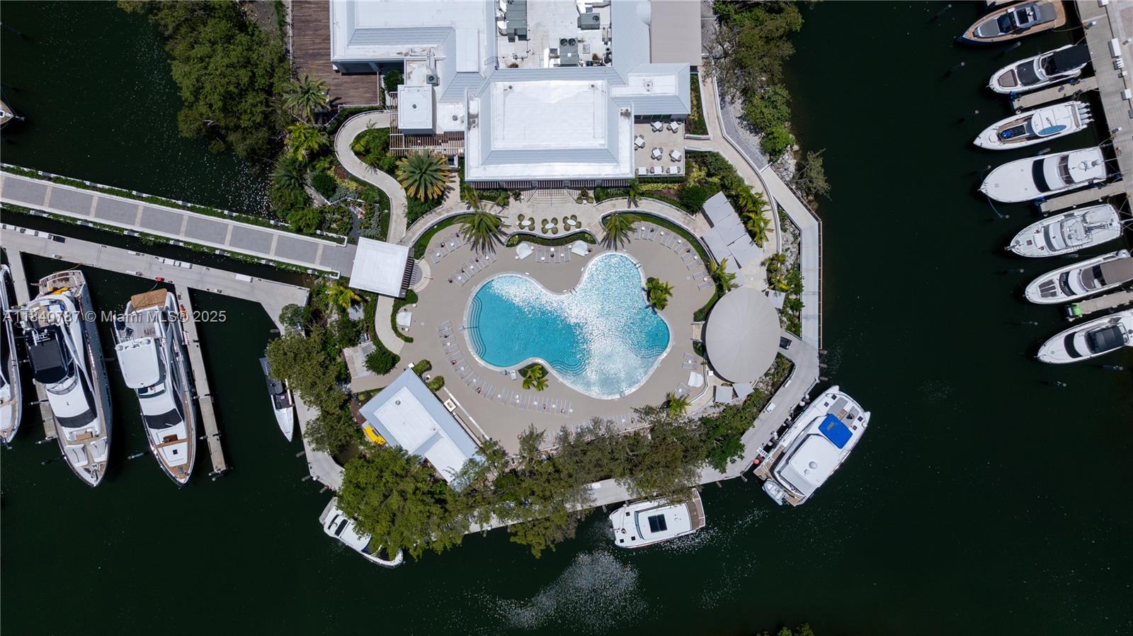 2902 5 / 7 4281 sq. ft. $ 2025-07-15 0 Photo