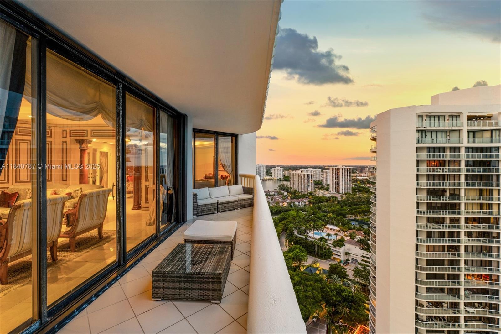 2902 5 / 7 4281 sq. ft. $ 2025-11-24 0 Photo