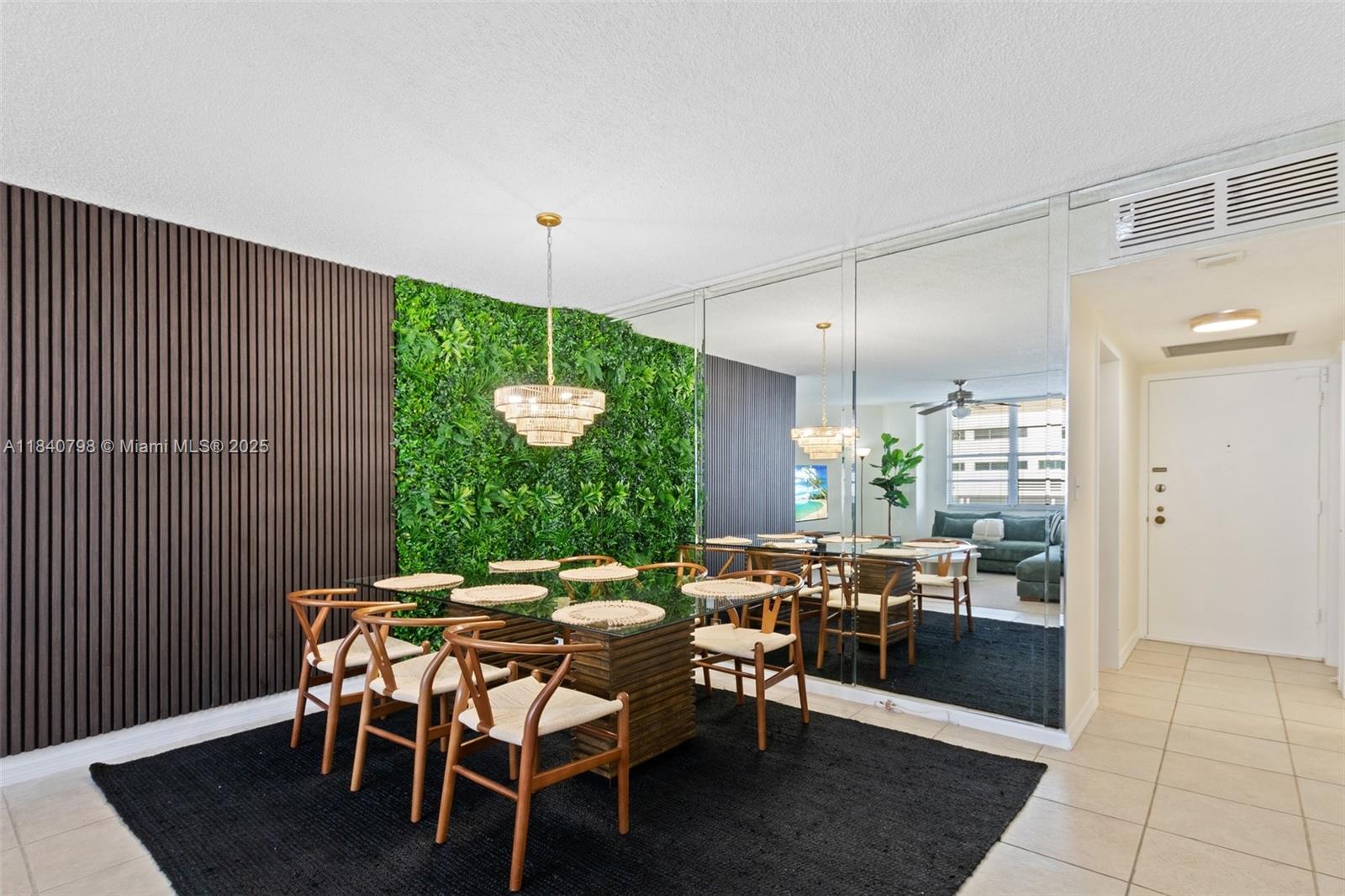 Photo of 3725 Ocean Dr #921, Hollywood, Florida, 33019 -