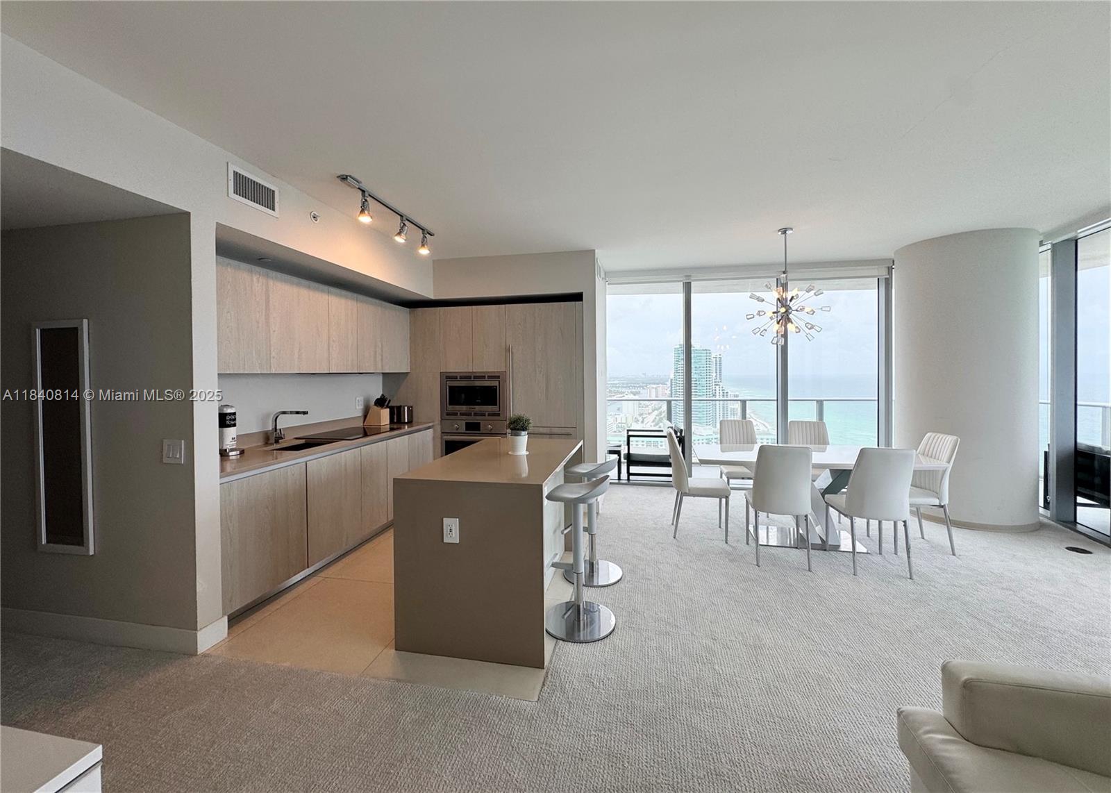 See details 2802 2 / 2 1145 sq. ft. $ 2025-07-15 0 Photo