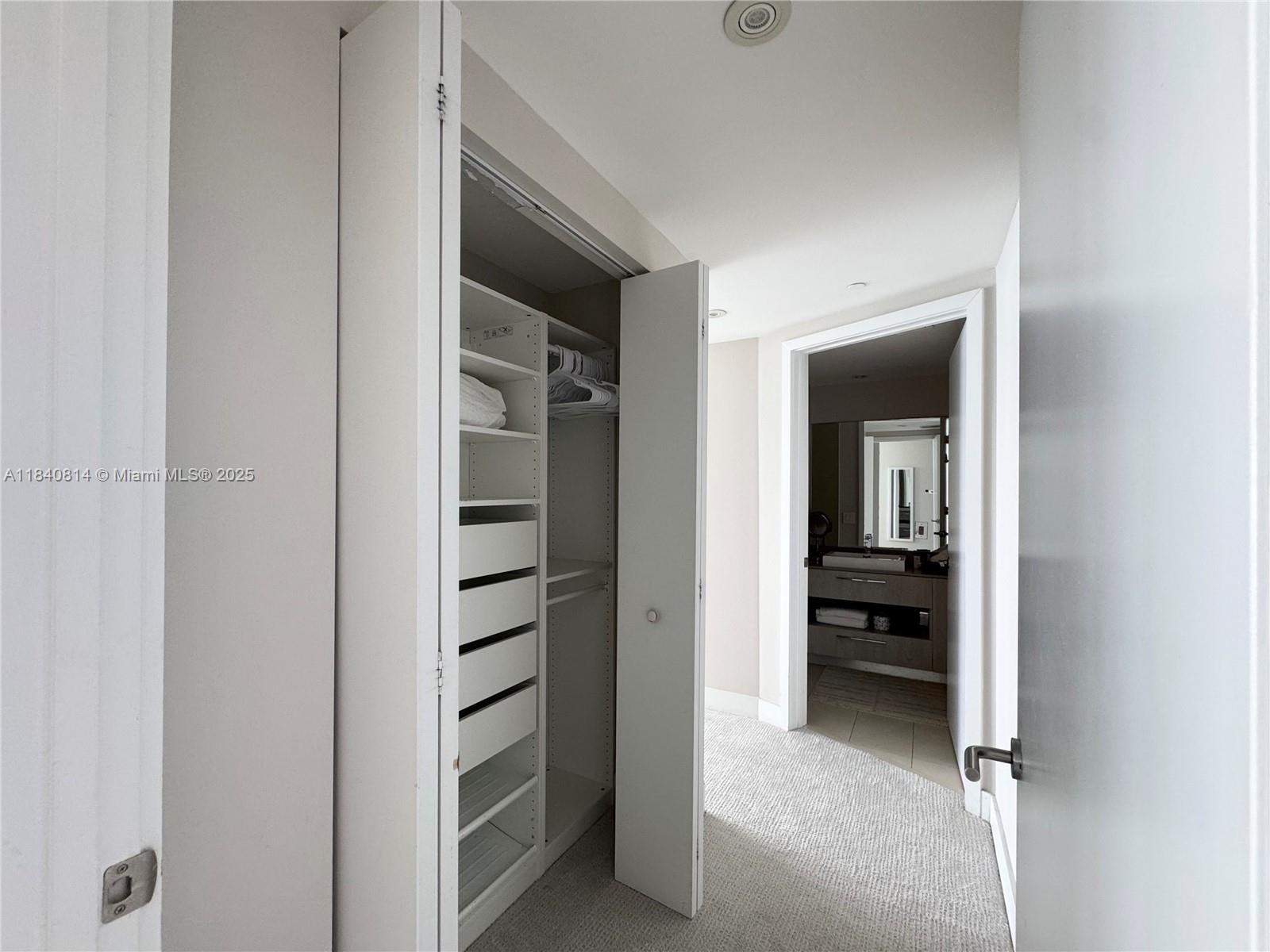 See details 2802 2 / 2 1145 sq. ft. $ 2025-07-15 0 Photo