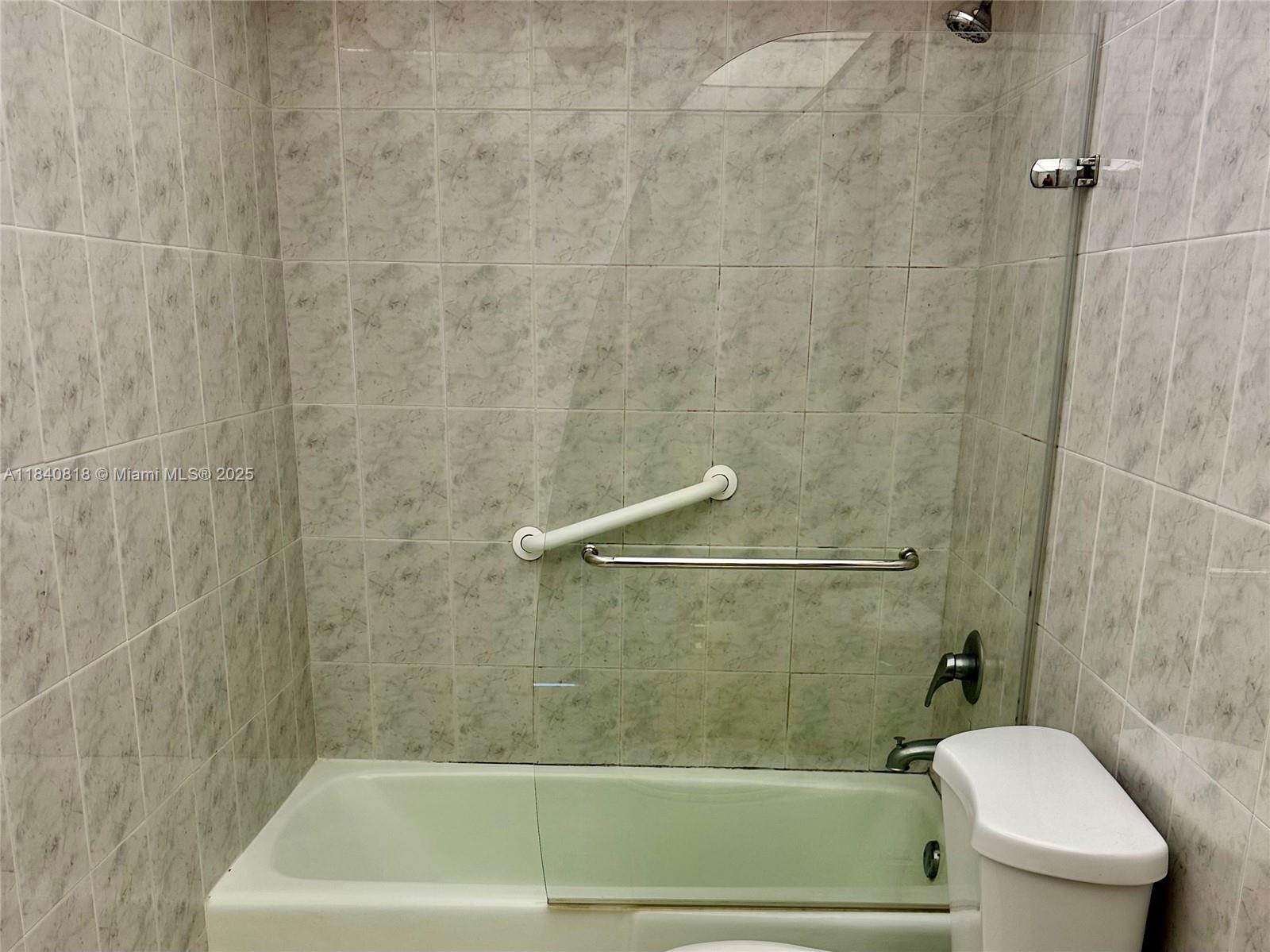 Photo of 427 Golden Isles Dr  #14F, Hallandale Beach, Florida, 33009 - 
