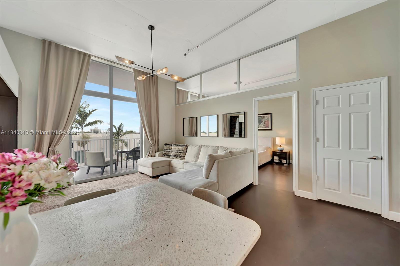 Photo of 2100 Van Buren St  #421, Hollywood, Florida, 33020 - 