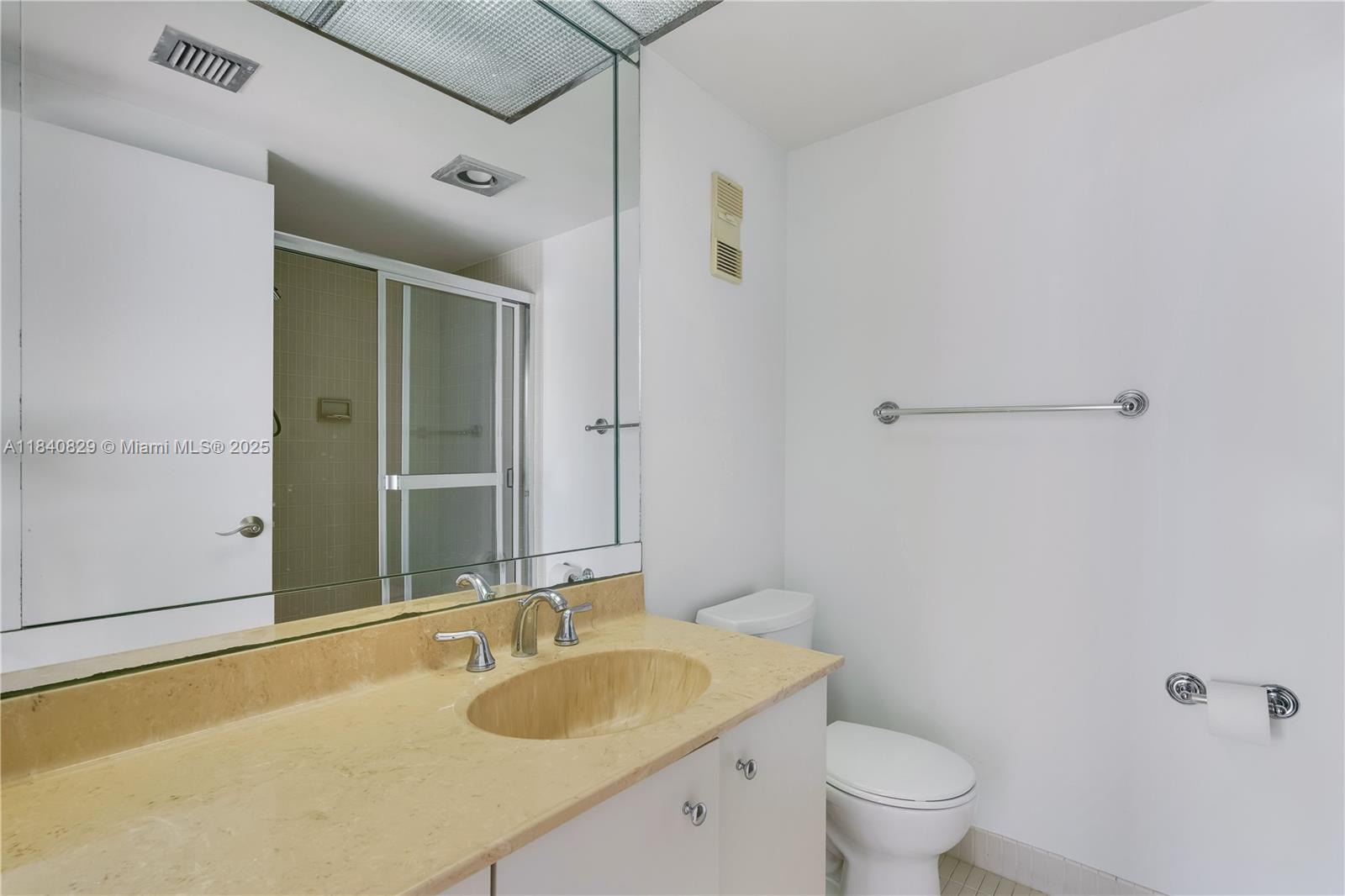 Photo of 20281 Country Club Dr  #405, Aventura, Florida, 33180 - 