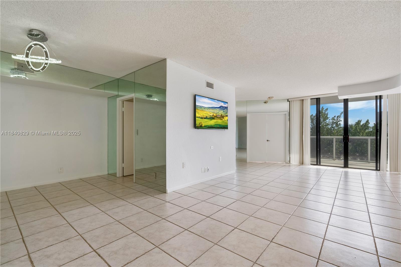 Photo of 20281 Country Club Dr #405, Aventura, Florida, 33180 -