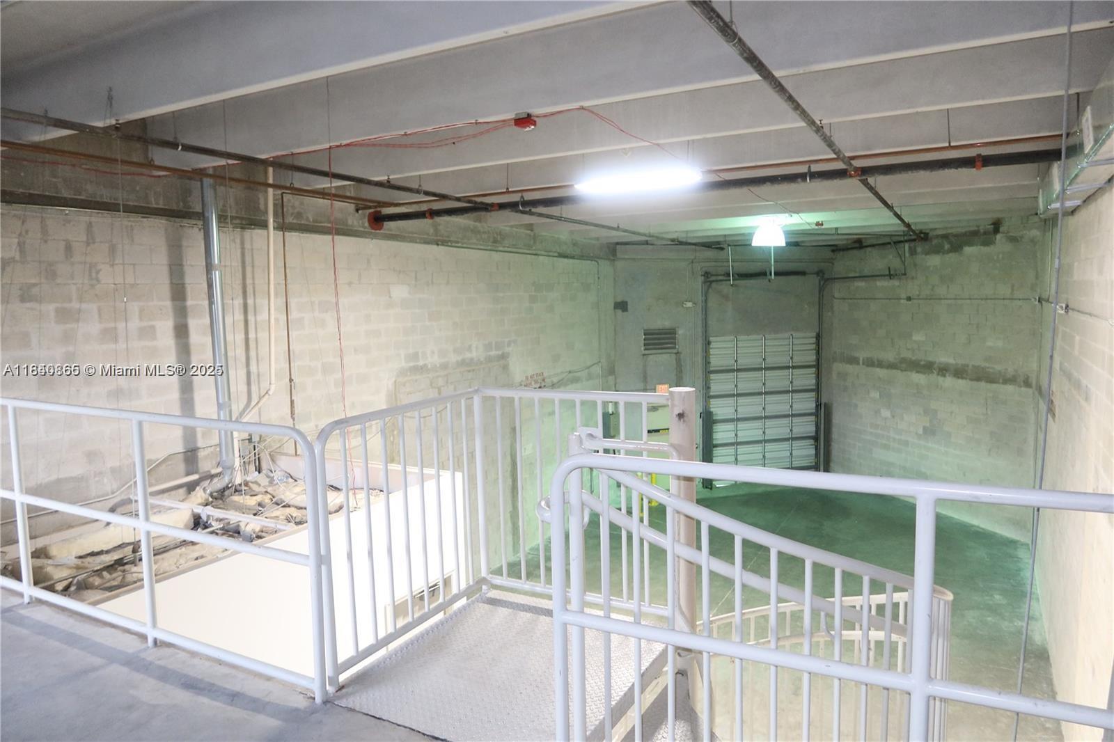 167  /   sq. ft. $ 2025-07-15 0 Photo