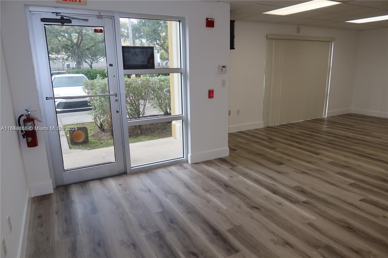 167  /   sq. ft. $ 2025-07-15 0 Photo