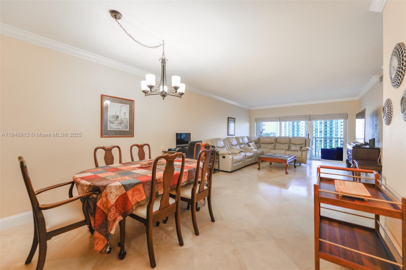See details 9H 2 / 2 1240 sq. ft. $ 2025-07-16 0 Photo
