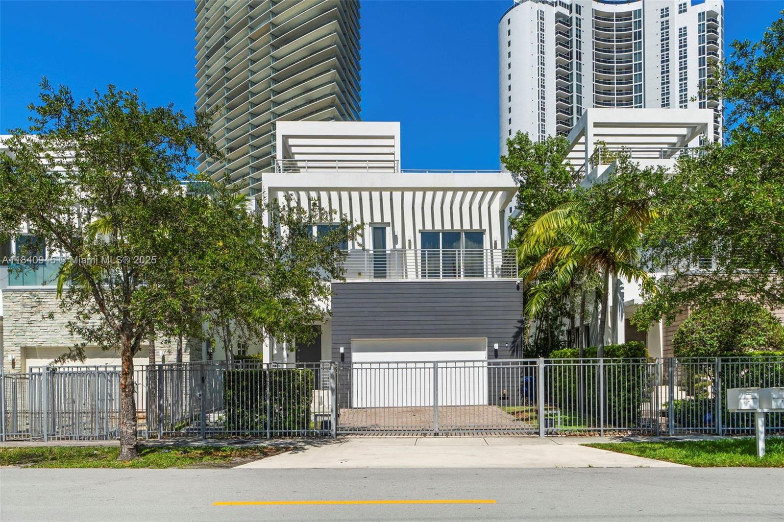 Photo of 18955 Atlantic Blvd  (18955), Sunny Isles Beach, Florida, 33160 - 