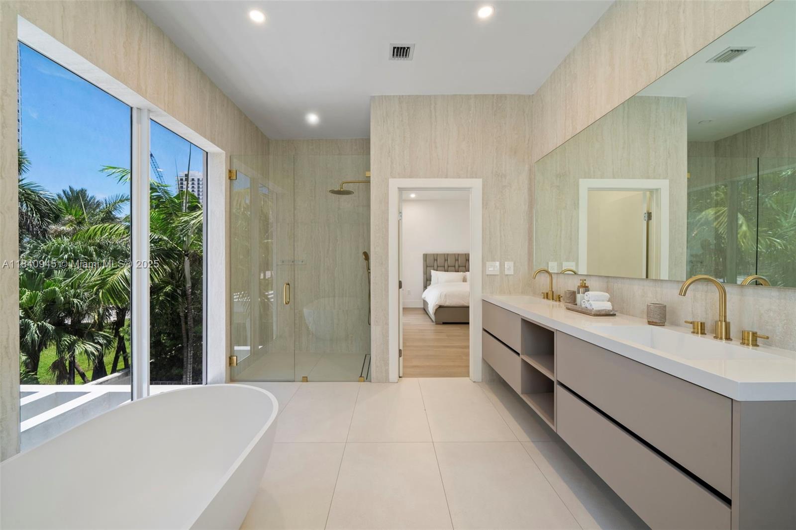 Photo of 18955 Atlantic Blvd  (18955), Sunny Isles Beach, Florida, 33160 - 