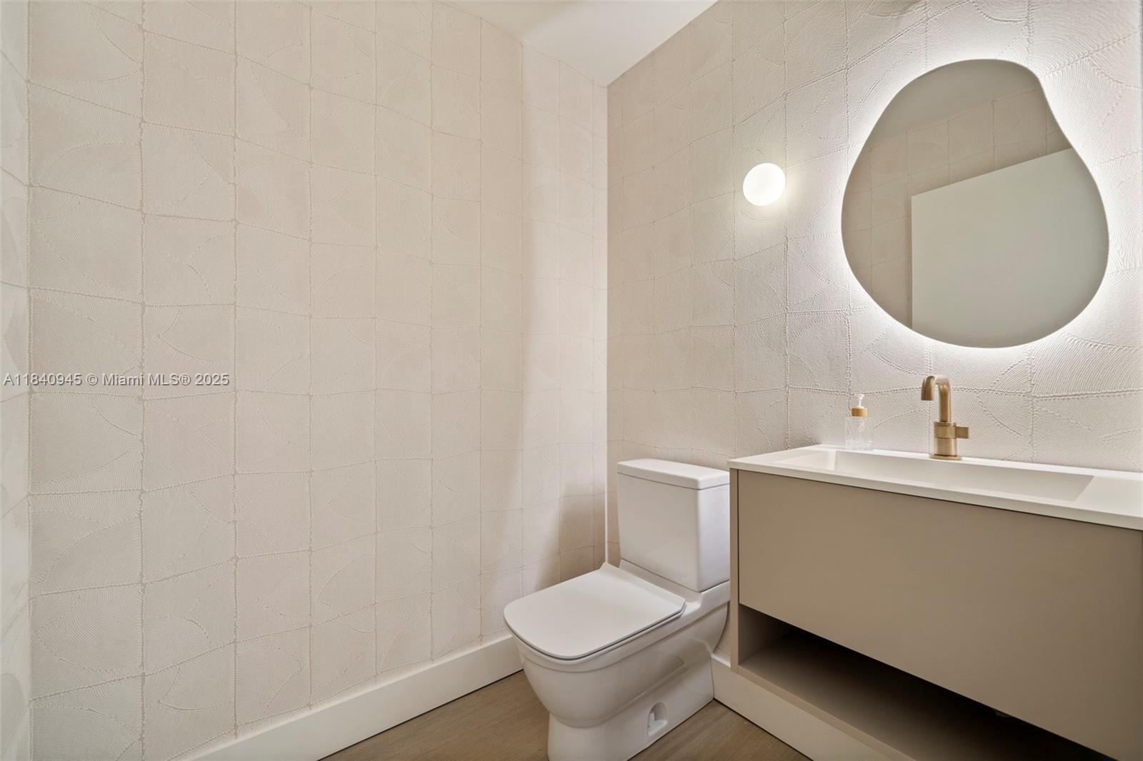 Photo of 18955 Atlantic Blvd  (18955), Sunny Isles Beach, Florida, 33160 - 