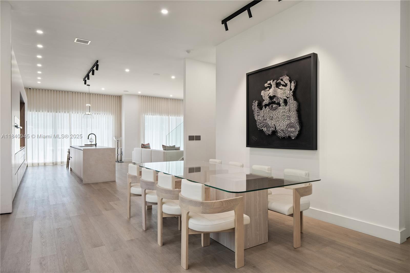 Photo of 18955 Atlantic Blvd  (18955), Sunny Isles Beach, Florida, 33160 - 