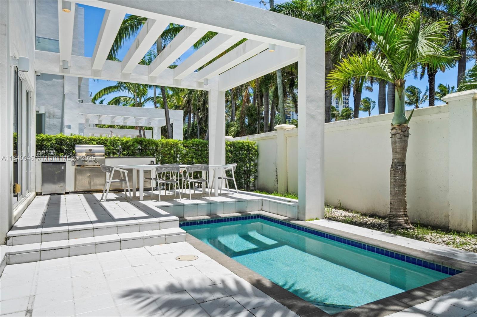 Photo of 18955 Atlantic Blvd  (18955), Sunny Isles Beach, Florida, 33160 - 