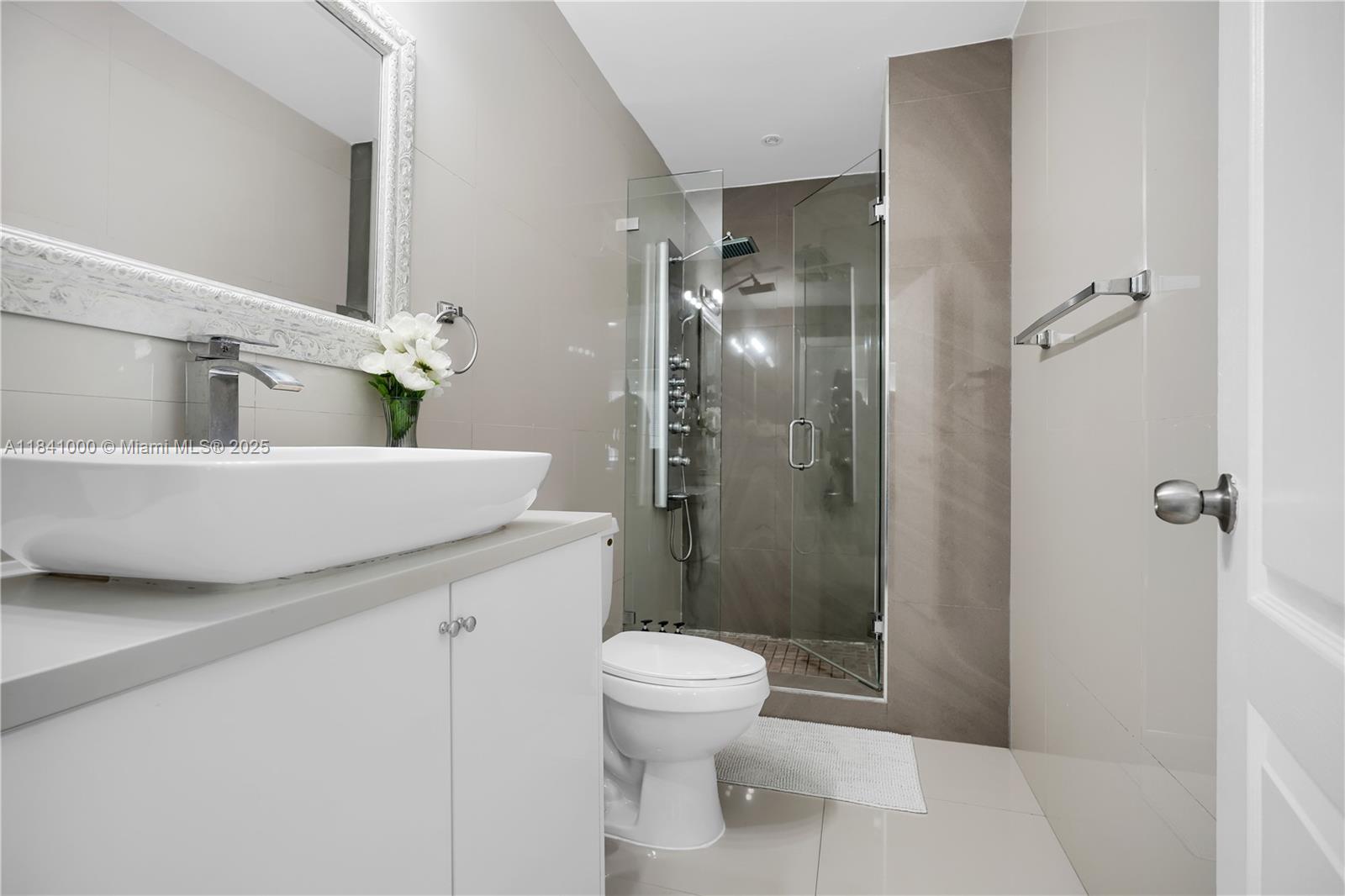 See details / sq. ft. $ 2025-07-15 0 Photo