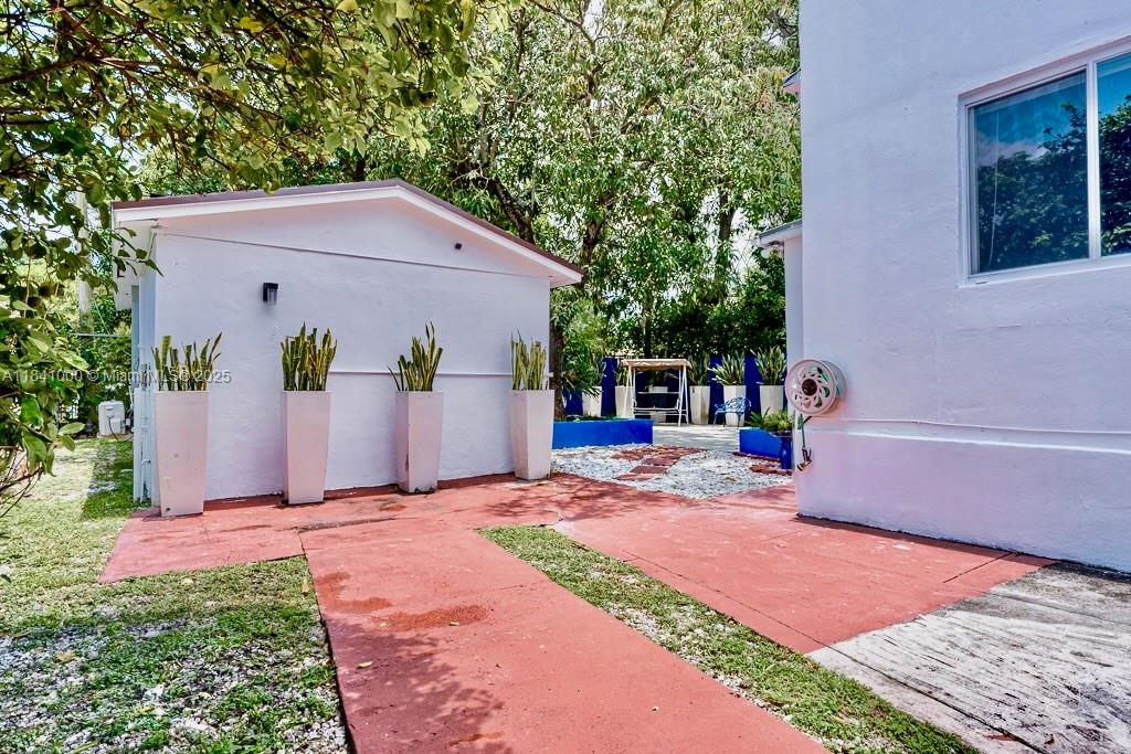 See details / sq. ft. $ 2025-07-15 0 Photo
