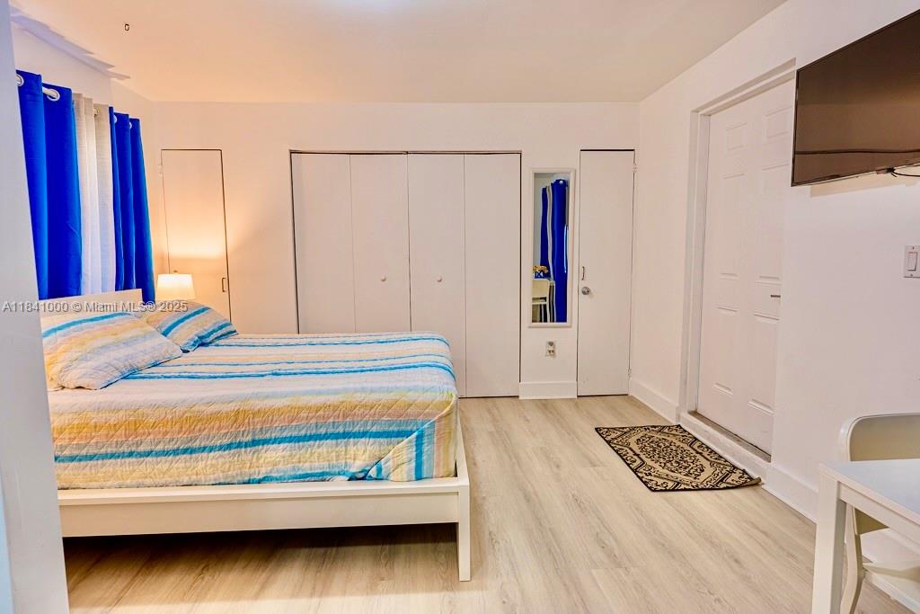 See details / sq. ft. $ 2025-07-15 0 Photo
