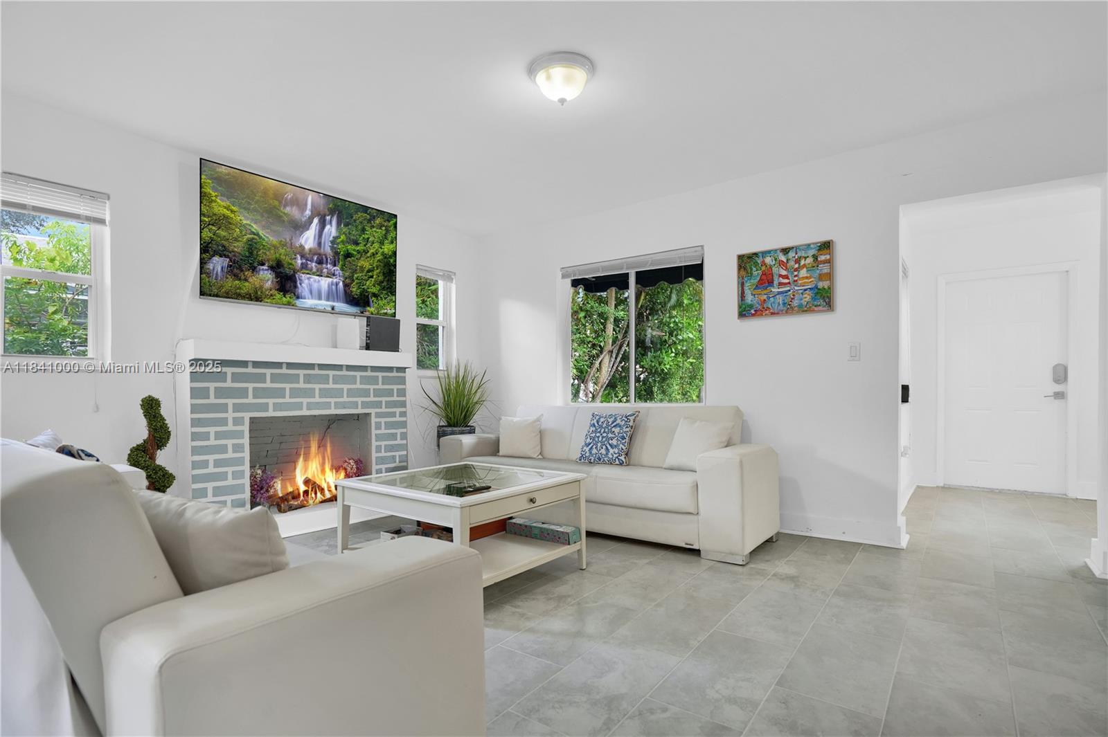 See details / sq. ft. $ 2025-07-15 0 Photo