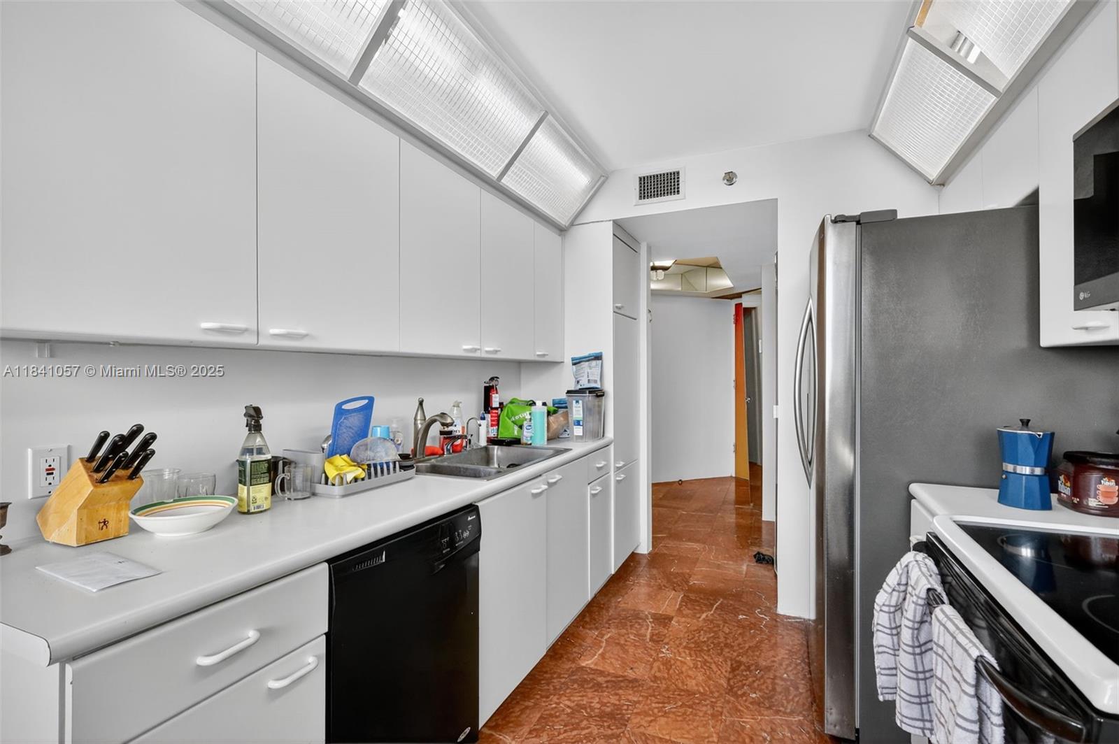 Photo of 20185 Country Club Dr  #1406/1405, Aventura, Florida, 33180 - 