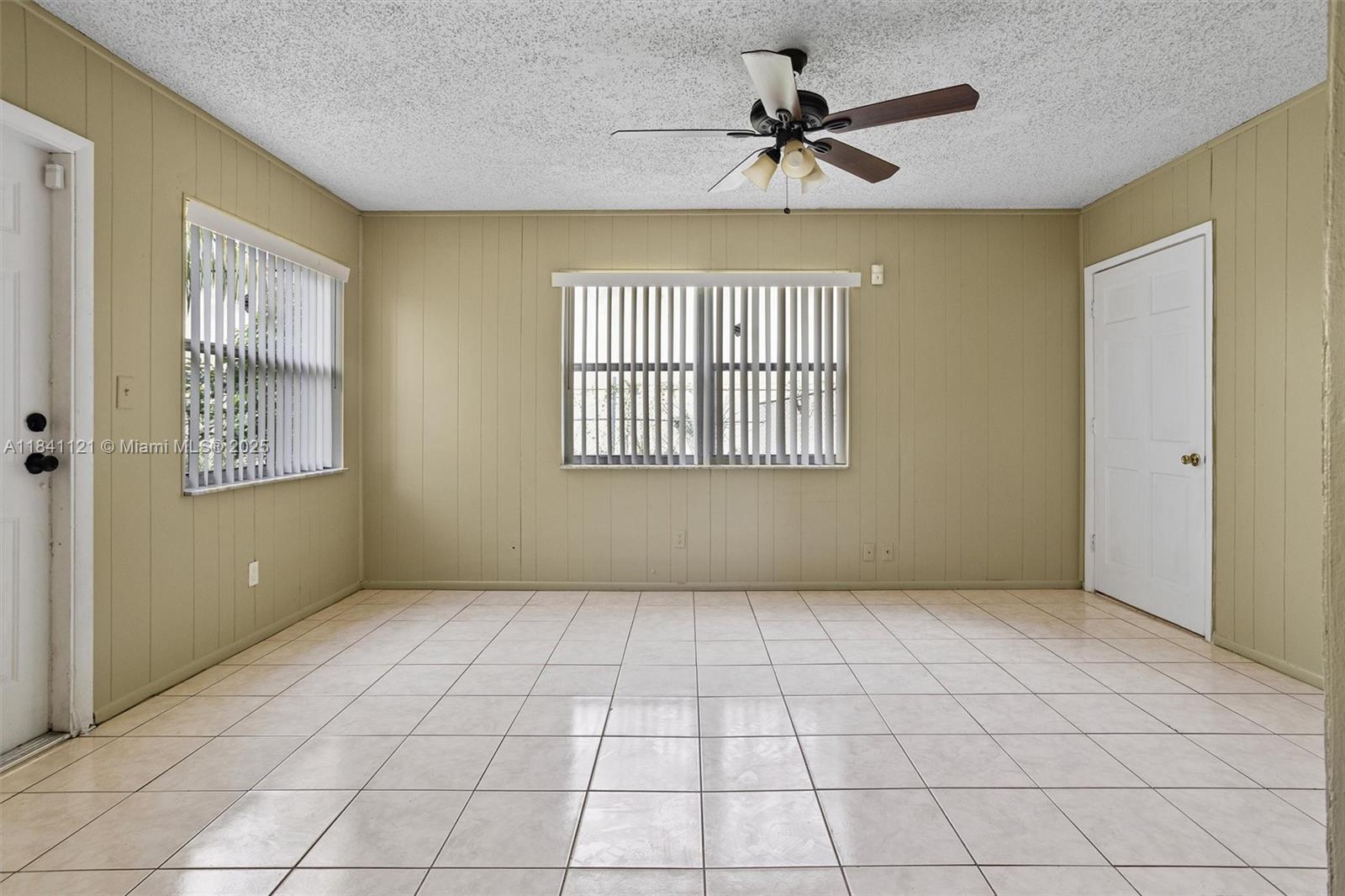   /  2265 sq. ft. $ 2025-07-15 0 Photo